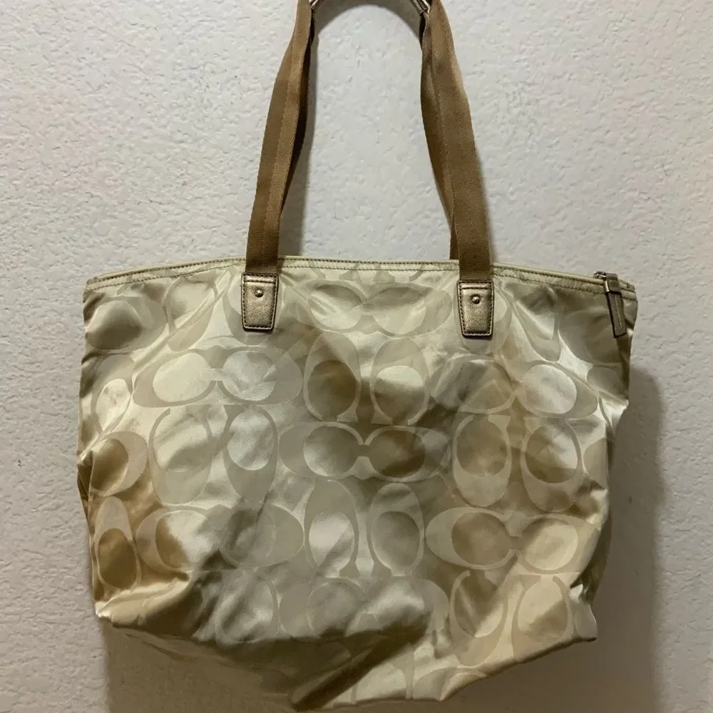 Coach tan signature Satin large Tote bag and matching removable wallet - Picture 3 of 11